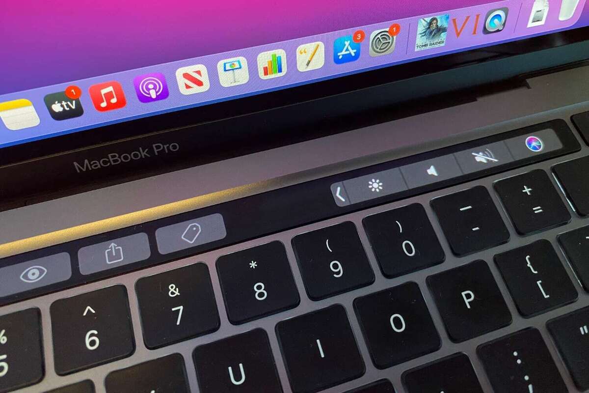 Los próximos MacBook Pros de Apple pueden deshacerse de la barra táctil y relanzar MagSafe